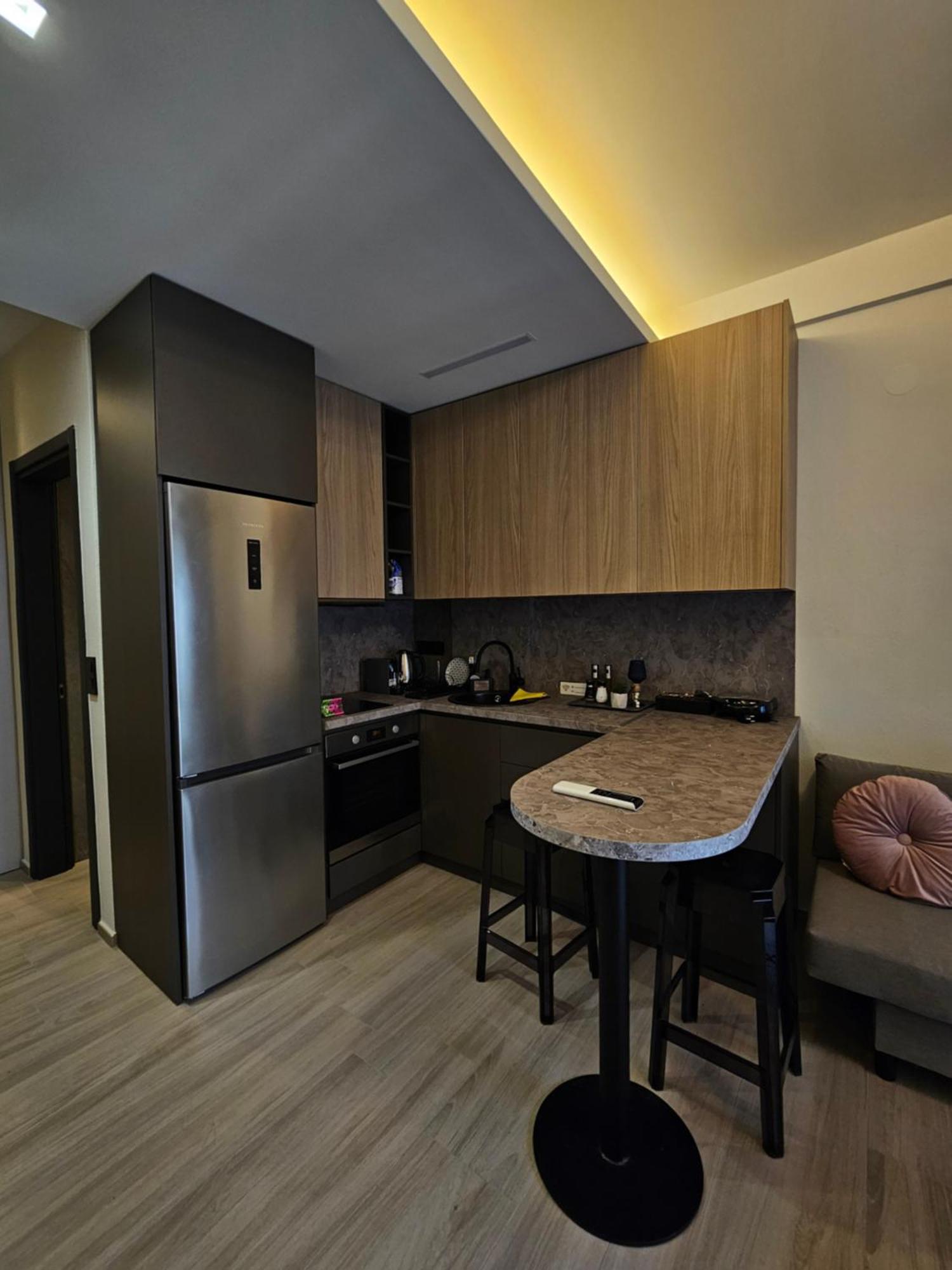 Jk Luxury Apartments Nea Chili Bilik gambar