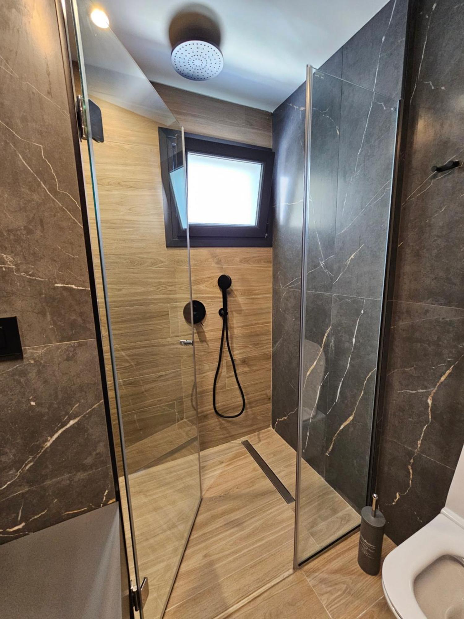 Jk Luxury Apartments Nea Chili Bilik gambar